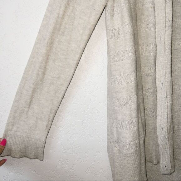 Left Of Center x Anthropologie Gray Valonia Button Up Cardigan Size Large - Picture 3 of 7